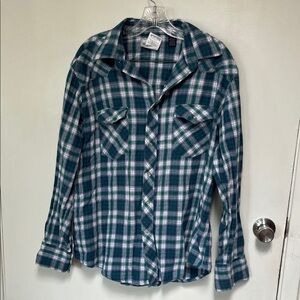 Wrangler Green and Blue Plaid Shirt